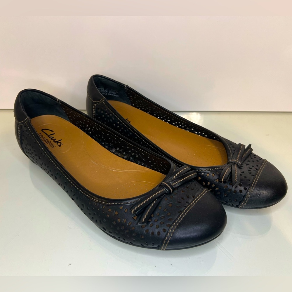 Clarks Bendables Black Poem Journal perforated Leather Comfort Ballet Flats 7M